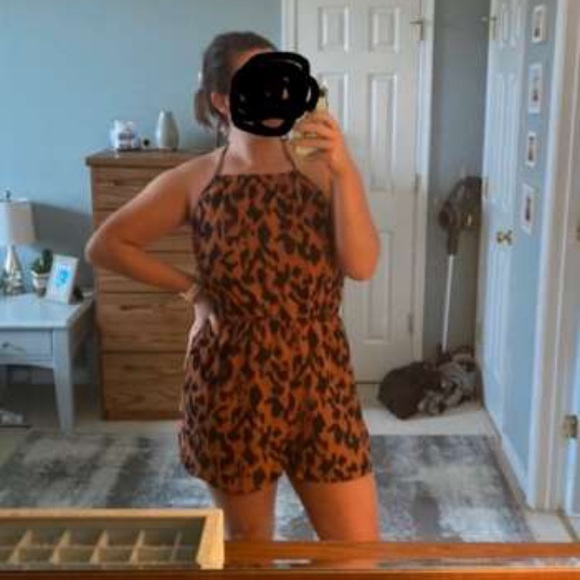 Plus..Allover Print Romper - Picture 6 of 8